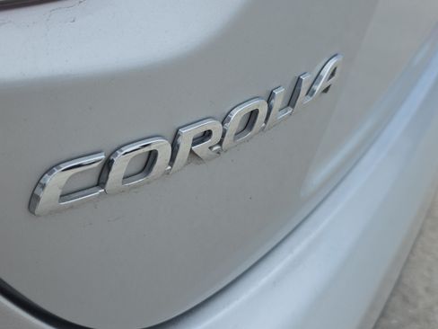 Used 2024 Toyota Corolla LE FWD image 10