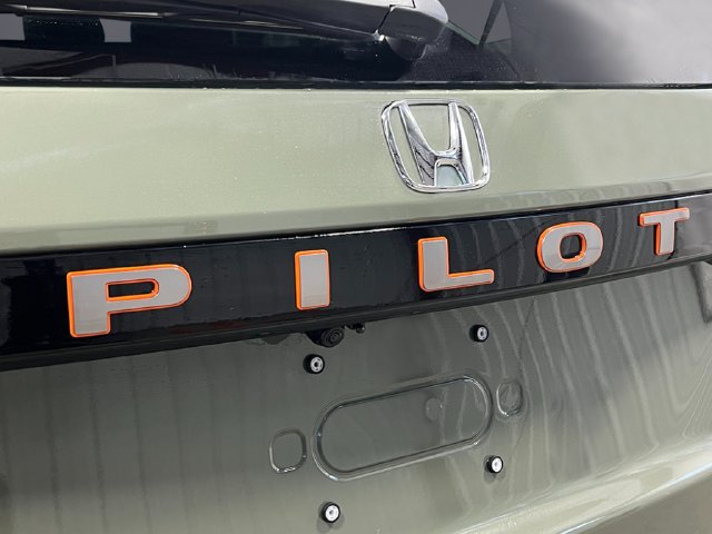 New 2026 Honda Pilot TrailSport image 6