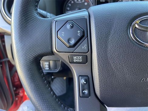 Used 2021 Toyota Tacoma TRD Off-Road image 28