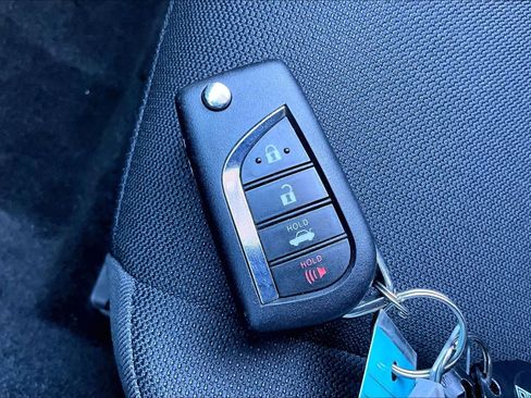 Certified 2025 Toyota Corolla LE image 14