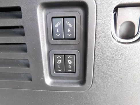 Used 2025 Chevrolet Traverse High Country w/ LPO, Floor Liner Package image 25