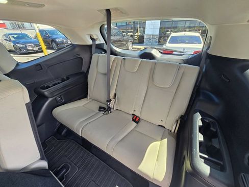 Used 2023 Subaru Ascent Premium w/ Convenience Package AWD/4WD image 18