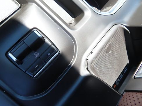 Used 2024 GMC Sierra 3500 Denali Ultimate AWD/4WD image 40