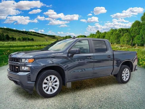 Used 2020 Chevrolet Silverado 1500 Custom w/ Custom Value Package RWD image 2