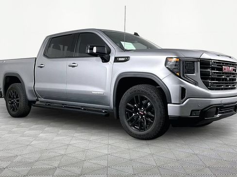 Used 2025 GMC Sierra 1500 Elevation AWD/4WD image 3