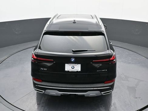 Used 2025 BMW X5 xDrive50e w/ Climate Comfort Package image 37