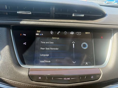 Used 2018 Cadillac XT5 Premium Luxury w/ Driver Assist Package AWD/4WD image 22