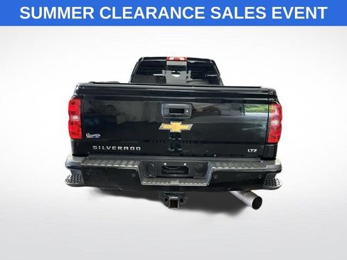 Used 2019 Chevrolet Silverado 2500 LTZ w/ Duramax Plus Package AWD/4WD image 4