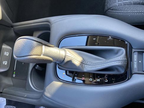 New 2026 Honda HR-V LX image 19