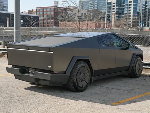 Used 2024 Tesla Cybertruck Cyberbeast image 10