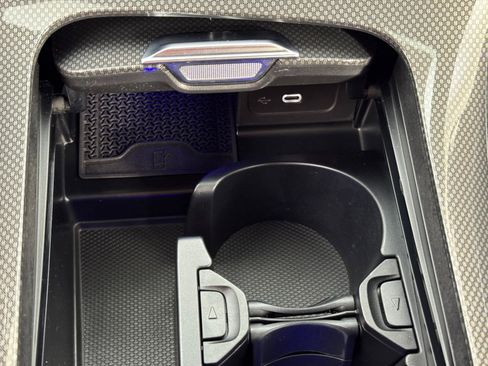 Used 2024 Mercedes-Benz C 43 AMG 4MATIC Sedan image 39