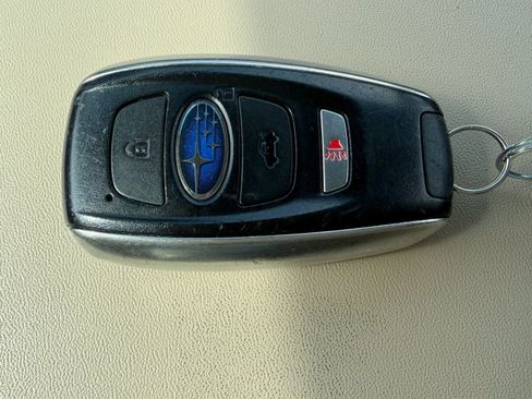 Used 2018 Subaru Outback 2.5i Limited AWD/4WD image 20
