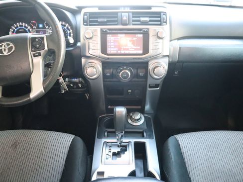Used 2019 Toyota 4Runner SR5 AWD/4WD image 27