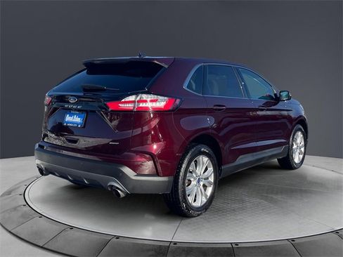 Used 2022 Ford Edge Titanium image 5