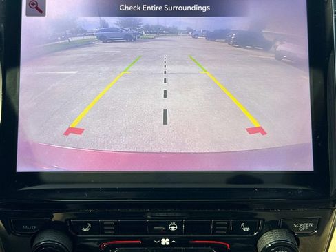 Used 2021 Jeep Grand Cherokee L Limited RWD image 32