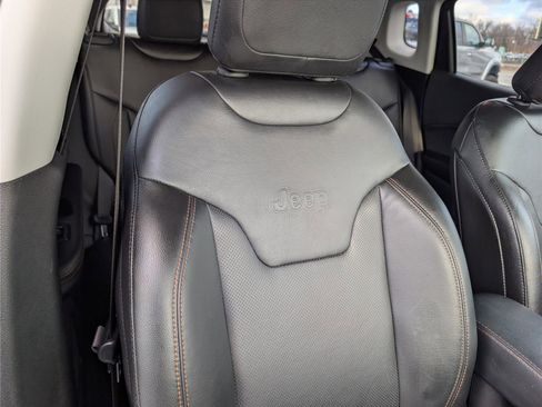 Used 2019 Jeep Compass Limited image 16