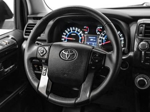 Used 2019 Toyota 4Runner Limited AWD/4WD image 23