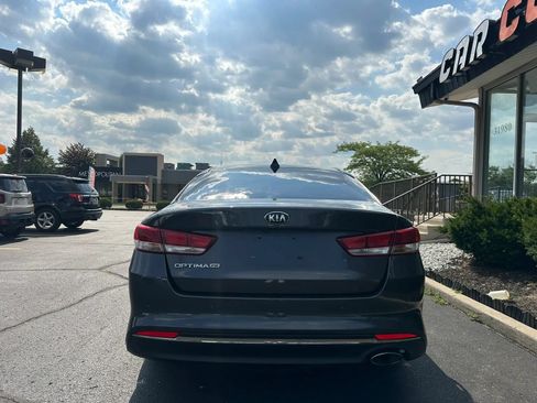 Used 2018 Kia Optima LX FWD image 5