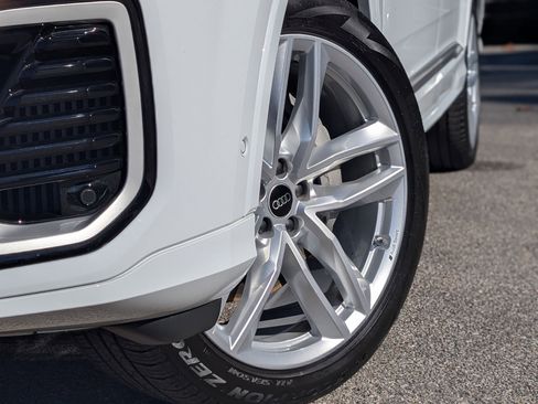 Used 2025 Audi Q7 3.0T Premium Plus image 36