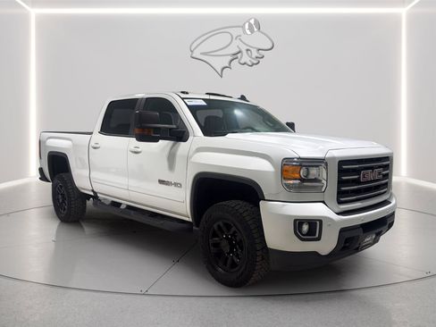Used 2017 GMC Sierra 2500 SLT w/ All Terrain X HD Package AWD/4WD image 9