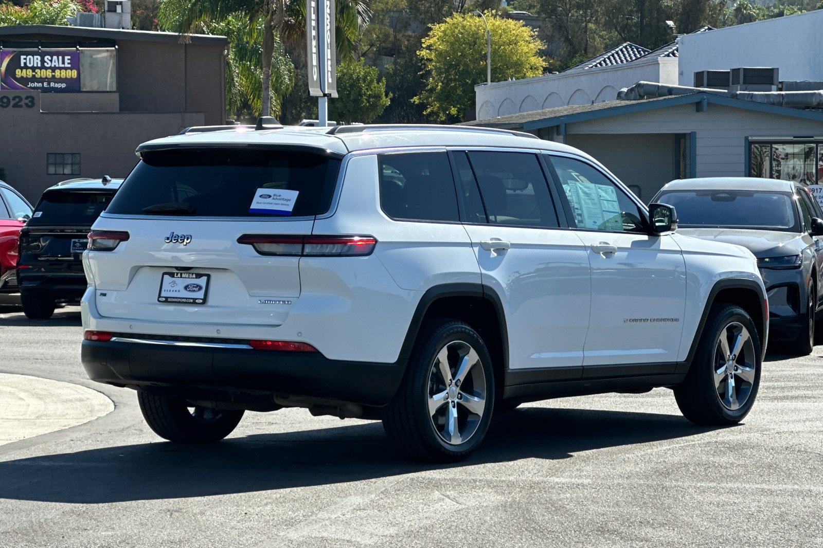 Used 2021 Jeep Grand Cherokee L Limited RWD image 3