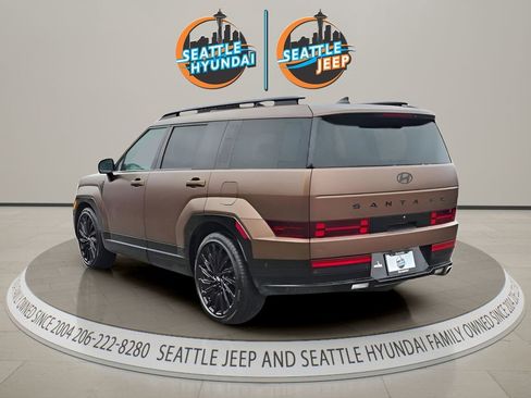 Used 2024 Hyundai Santa Fe Calligraphy AWD/4WD image 3