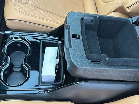 Used 2024 Jeep Grand Cherokee L Summit image 32