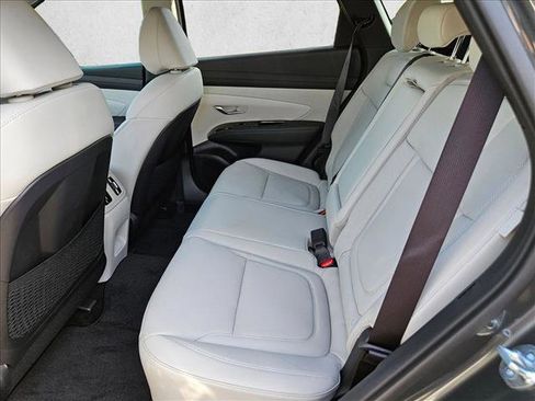Used 2025 Hyundai Tucson Limited AWD/4WD image 11