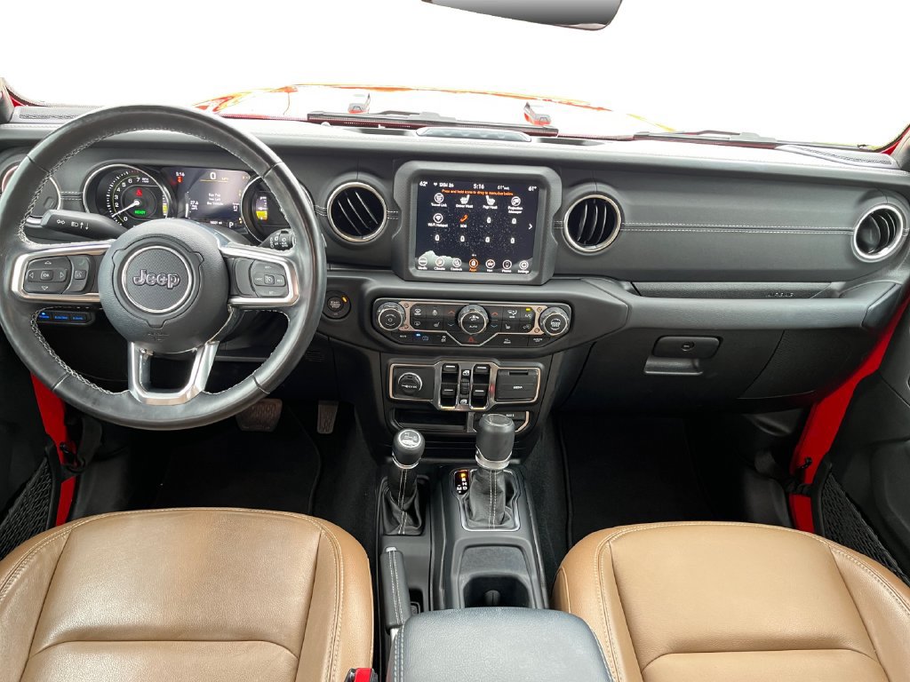 Used 2022 Jeep Wrangler Unlimited Sahara w/ Cold Weather Group AWD/4WD image 10