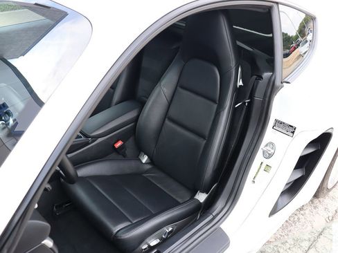 Used 2019 Porsche 718 Cayman image 29