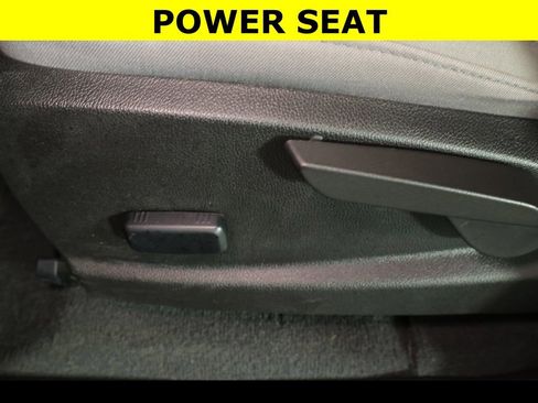 Used 2022 Chevrolet Colorado W/T w/ WT Convenience Package image 6