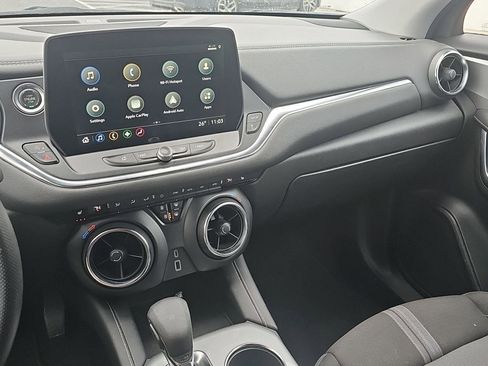 Used 2025 Chevrolet Blazer LT image 10