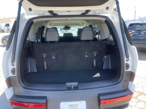 Used 2025 Hyundai Santa Fe SEL image 34