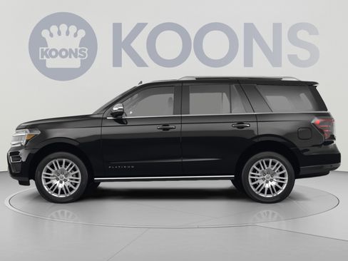 Used 2023 Ford Expedition Platinum AWD/4WD image 2