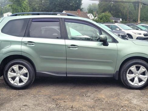 Used 2014 Subaru Forester 2.5i Premium w/ All-Weather Package AWD/4WD image 9