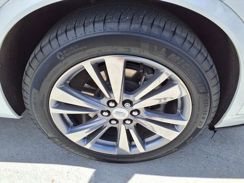 Certified 2023 Cadillac XT6 Premium Luxury image 7