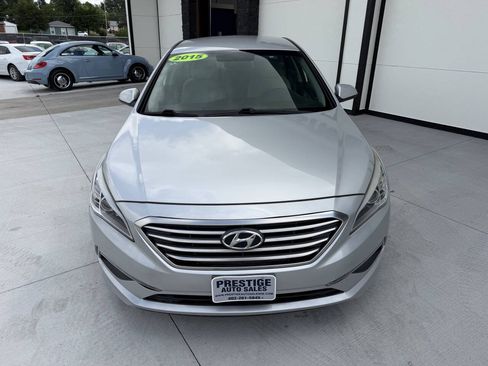 Used 2015 Hyundai Sonata SE FWD image 3