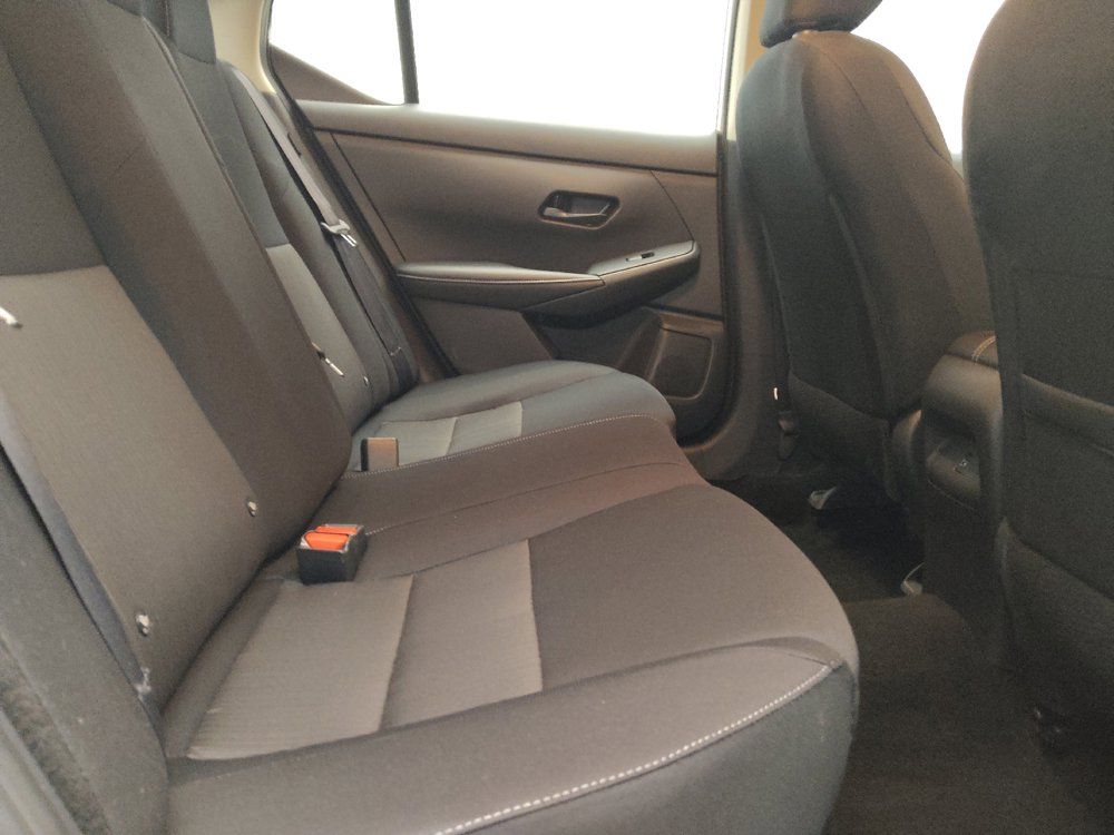 Used 2025 Nissan Sentra SV FWD image 19