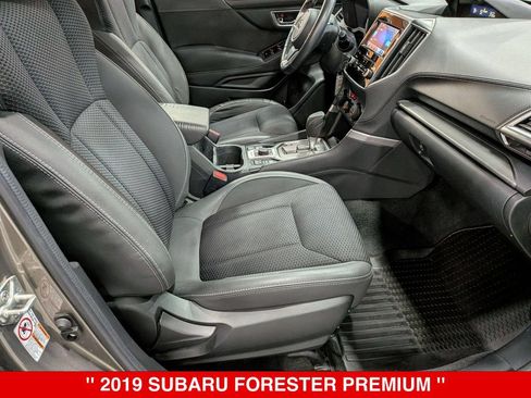 Used 2019 Subaru Forester Premium w/ All-Weather Package AWD/4WD image 33