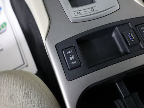 Used 2010 Subaru Outback 2.5i Premium image 39