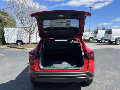 New 2026 Chevrolet Trax LT w/ Midnight Edition image 11