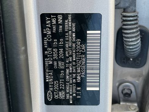 Used 2026 Hyundai Elantra Sport FWD image 34