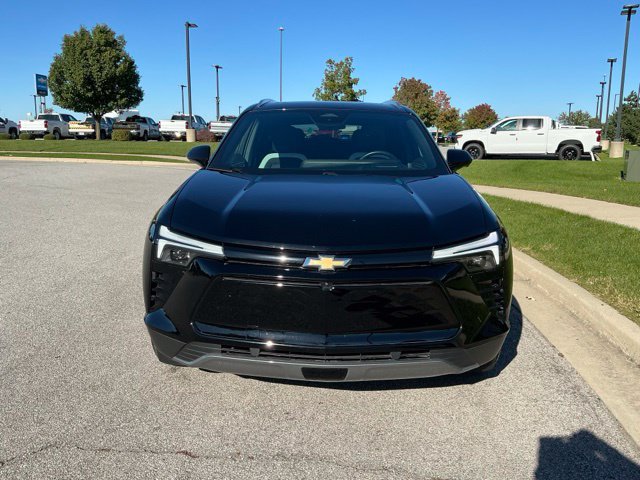 Used 2024 Chevrolet Blazer EV LT AWD/4WD image 9