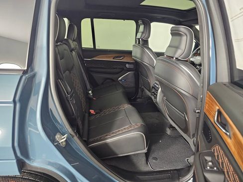 New 2026 Jeep Grand Cherokee Summit AWD/4WD image 37