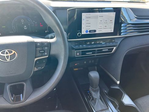 Certified 2025 Toyota Camry LE FWD image 17