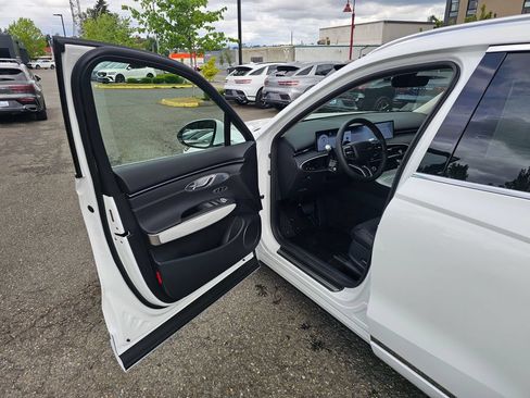 New 2026 Genesis GV70 2.5T Advanced AWD/4WD image 19