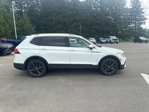 Used 2024 Volkswagen Tiguan SE FWD image 5