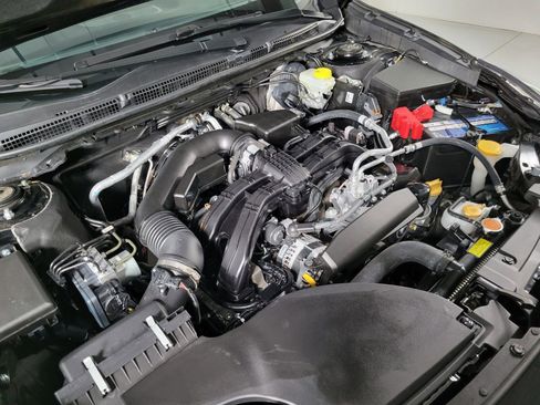 Certified 2025 Subaru Outback Onyx Edition image 9