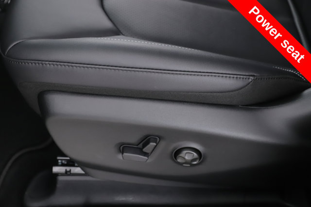 New 2027 Chrysler Pacifica Select FWD image 18