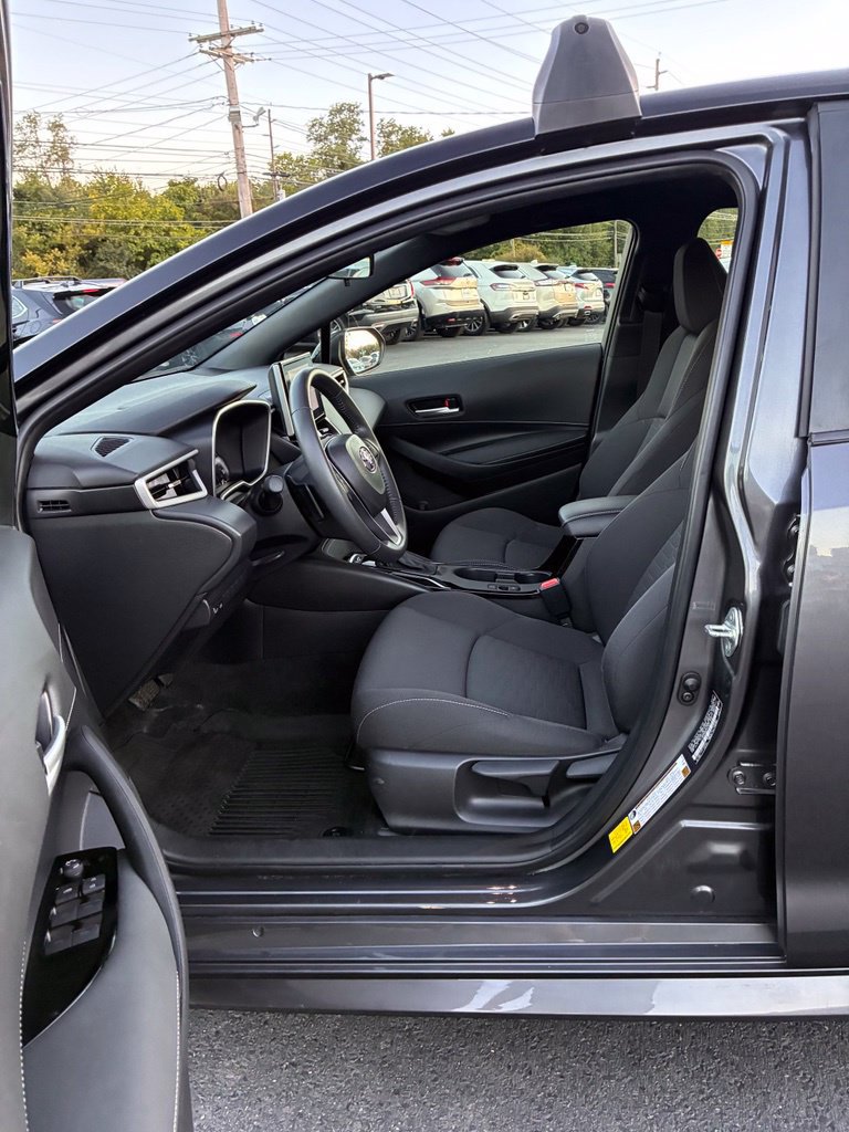 Used 2023 Toyota Corolla SE FWD image 30
